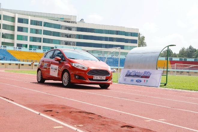 Ford tiếp tục ‘Hướng dẫn lái xe an toàn và thân thiện với môi trường’ - ảnh 3