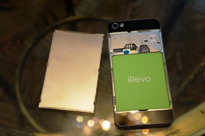 Cận cảnh HKPhone iRevo vỏ sắt - ảnh 10