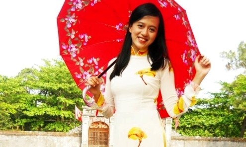 Thiếu nữ Huế dự thi Hoa hậu Việt Nam - ảnh 6