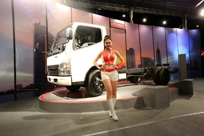 Mercedes bước chân vào phân khúc xe tải - ảnh 2