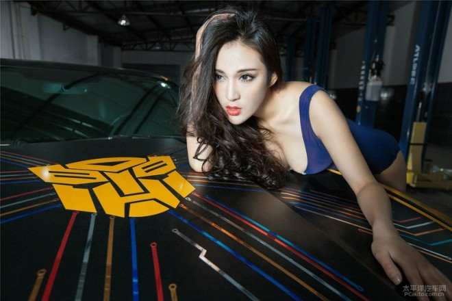 Mỹ nữ khoe thân mê hoặc bên 'lực sỹ' Chevrolet - ảnh 4