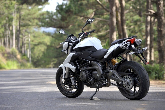 Benelli tiếp tục 'gây mê' với giá của BN600i 2015 - ảnh 2