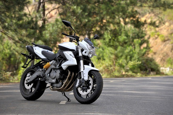 Benelli tiếp tục 'gây mê' với giá của BN600i 2015 - ảnh 3