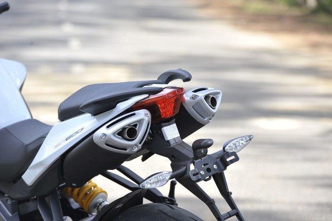 Benelli tiếp tục 'gây mê' với giá của BN600i 2015 - ảnh 4