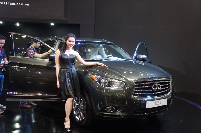 Xế sang tiền tỷ lấn át tại Triển lãm Ô tô Việt Nam - ảnh 27
