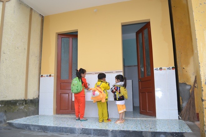 Lốp cũ biến thành sân chơi cho trẻ em Lý Sơn - ảnh 4