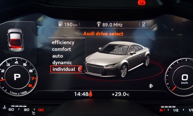 Cận cảnh vẻ gợi cảm của Audi TT Coupe vừa 'cập bến