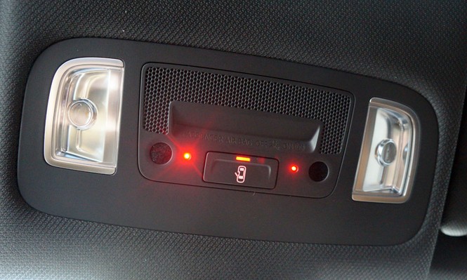 Cận cảnh vẻ gợi cảm của Audi TT Coupe vừa 'cập bến