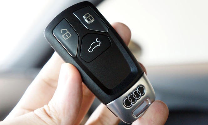 Cận cảnh vẻ gợi cảm của Audi TT Coupe vừa 'cập bến