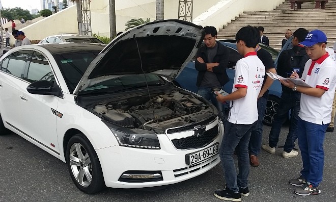 Xếp hàng nhộn nhịp ngày hội chăm sóc xe - ảnh 6