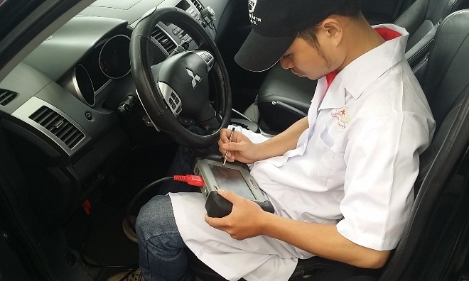 Xếp hàng nhộn nhịp ngày hội chăm sóc xe - ảnh 8