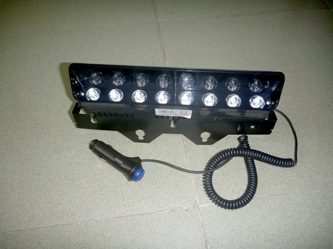 Phát hiện tài xế mạo danh nhà báo đi xe tốc độ cao - ảnh 3