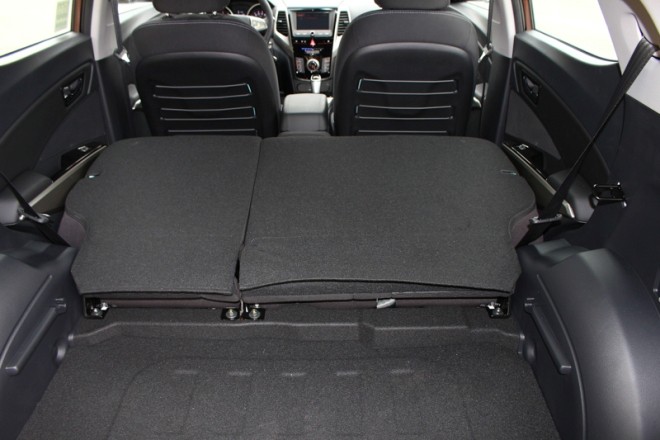 Ssangyong Tivoli phân phối bởi AutoK, giá 630 triệu - ảnh 14