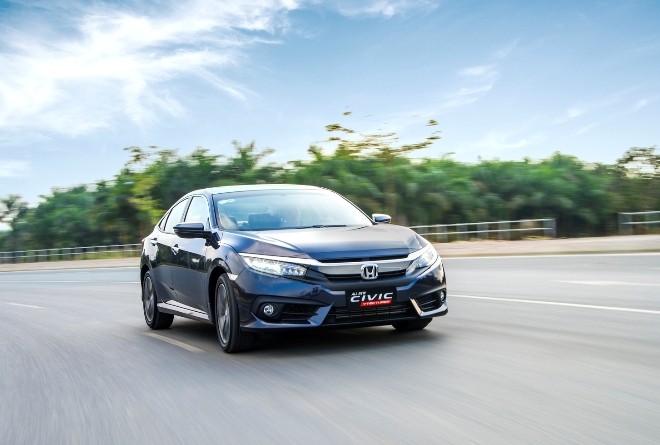 Honda Civic 2017 chốt giá 950 triệu đồng - ảnh 1