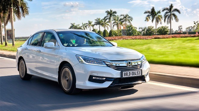Honda Civic 2017 chốt giá 950 triệu đồng - ảnh 4
