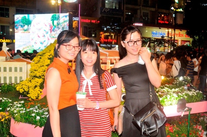 đường hoa nguyễn huệ - ảnh 8