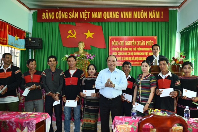 Thủ tướng Nguyễn Xuân Phúc thăm đồng bào Tây Nguyên - ảnh 4