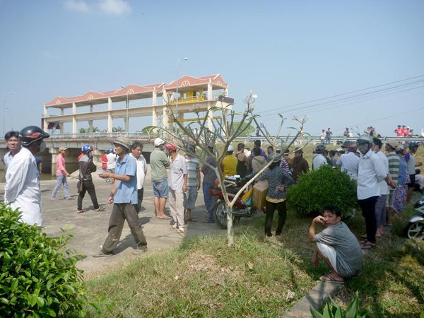 Hãi hùng phát hiện thi thể biến dạng nổi trên sông - ảnh 1