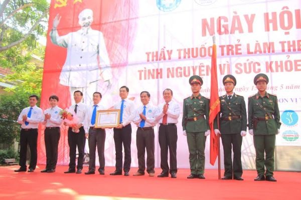 Sôi nổi ngày hội Thầy thuốc chăm lo cho nhân dân năm 2016 - ảnh 1