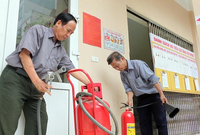 Các điểm bỏ phiếu sẵn sàng trước giờ G - ảnh 3