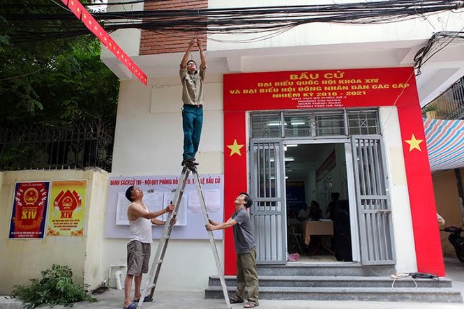 Các điểm bỏ phiếu sẵn sàng trước giờ G - ảnh 5