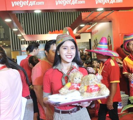 Vietjet nổi bật tại Hội chợ du lịch quốc tế TP.HCM 2016 - ảnh 10