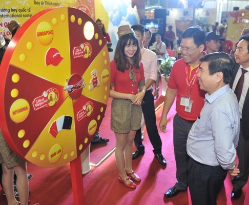 Vietjet nổi bật tại Hội chợ du lịch quốc tế TP.HCM 2016 - ảnh 2