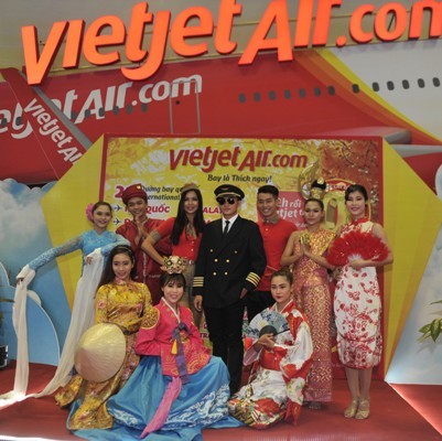 Vietjet nổi bật tại Hội chợ du lịch quốc tế TP.HCM 2016 - ảnh 5
