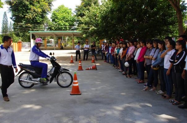 Đắk Lắk: Ra quân 'Tháng hành động an toàn giao thông' - ảnh 4