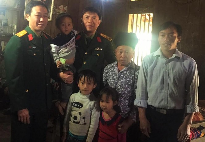 Chúc tết quân dân biên giới các tỉnh Sơn La, Lào Cai - ảnh 8