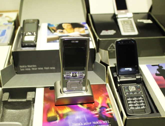 Bộ sưu tập điện thoại Nokia tiền tỷ của ca sĩ Đức Tuấn - ảnh 8