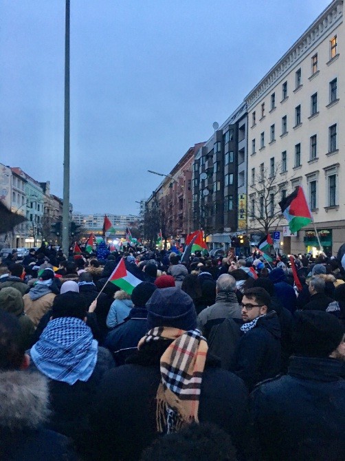 Giới chức Đức đau đầu vì làn sóng biểu tình chống Mỹ-Israel ở Berlin - ảnh 1