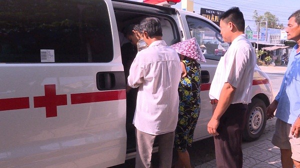 Điều tra thiếu niên khuyết tật bị mẹ ruột bạo hành - ảnh 1