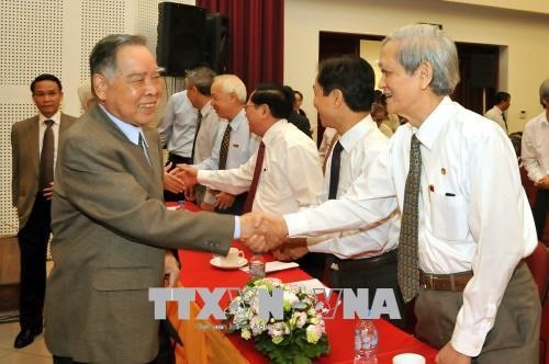 Những hình ảnh hoạt động của nguyên Thủ tướng Phan Văn Khải - ảnh 1