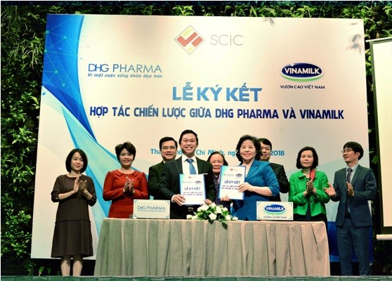 Vinamilk và Dược Hậu Giang ký kết hợp tác chiến lược - ảnh 1