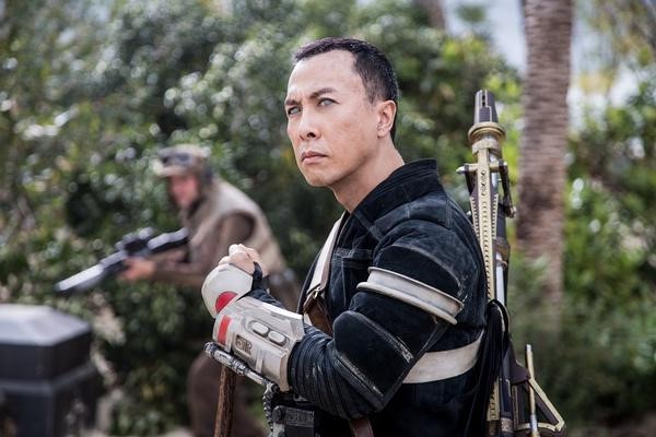 Sốc với dàn sao hạng A ‘làm nền’ cho Lưu Diệc Phi trong Mulan - ảnh 1