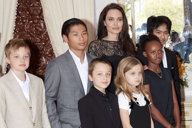 Rộ tin Angelina Jolie ‘thả thính’ đàn em Channing Tatum - ảnh 2