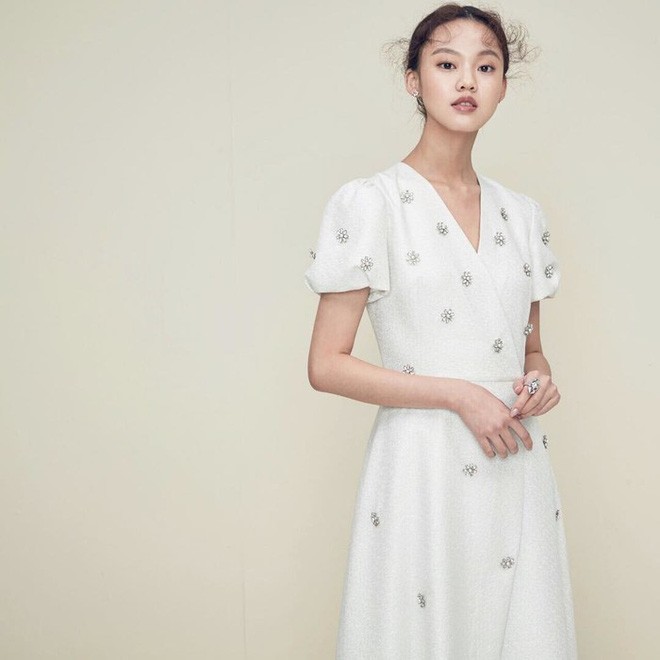 Hoà Minzy ‘phản pháo’ vụ bị tố mặc váy nhái của Song Hye Kyo - ảnh 4
