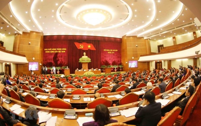 Hình ảnh lãnh đạo Đảng với các đại biểu dự Hội nghị Trung ương 7 - ảnh 3