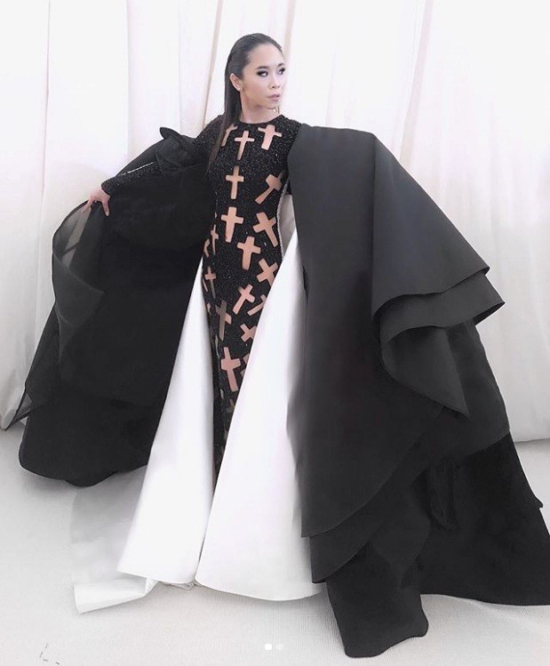 Fashionista Việt đầu tiên vinh dự góp mặt ở thảm đỏ Met Gala là ai? - ảnh 5