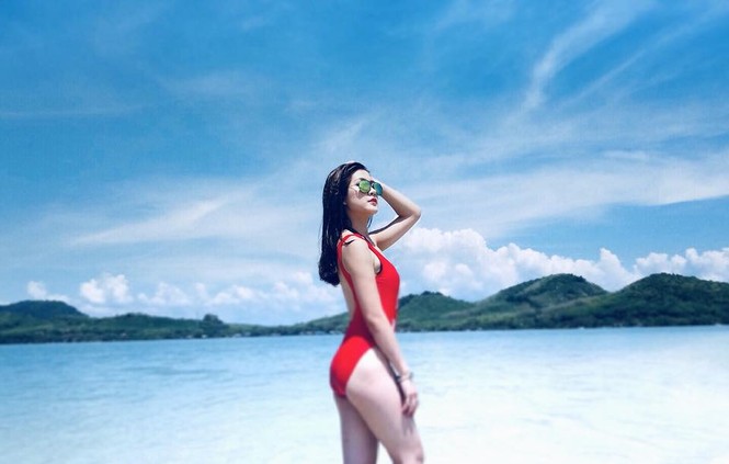 Chân dung nữ MC Việt mặc bikini dẫn chương trình gây tranh cãi - ảnh 5
