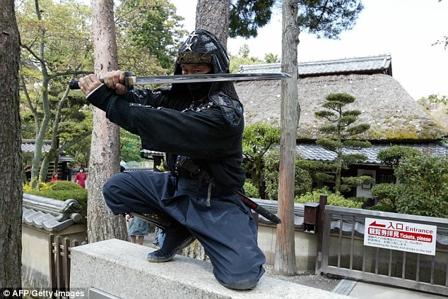 Trả lương 2 tỷ đồng/năm, nghề biểu diễn Ninja ở Nhật Bản vẫn ‘ế ẩm’ - ảnh 1