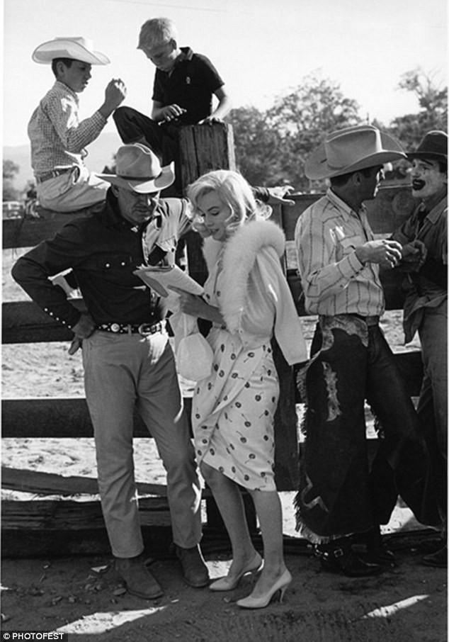 Hơn nửa thế kỷ, cảnh 'nóng' đầu tiên của Marilyn Monroe được hé lộ - ảnh 2