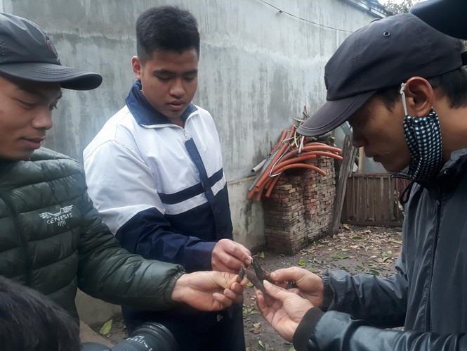 Đạn rơi như vãi thóc tại nơi xảy ra vụ nổ kinh hoàng ở Bắc Ninh - ảnh 2