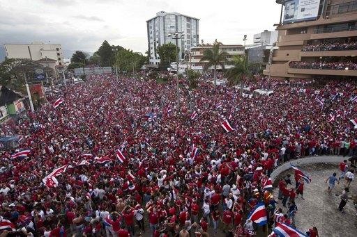 Biển người Costa Rica mừng chiến công lịch sử - ảnh 6
