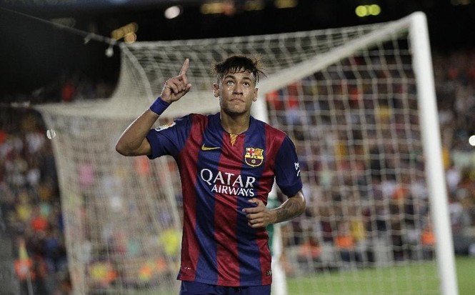 Vì sao đang bị cấm, Suarez vẫn thi đấu cho Barca? - ảnh 1