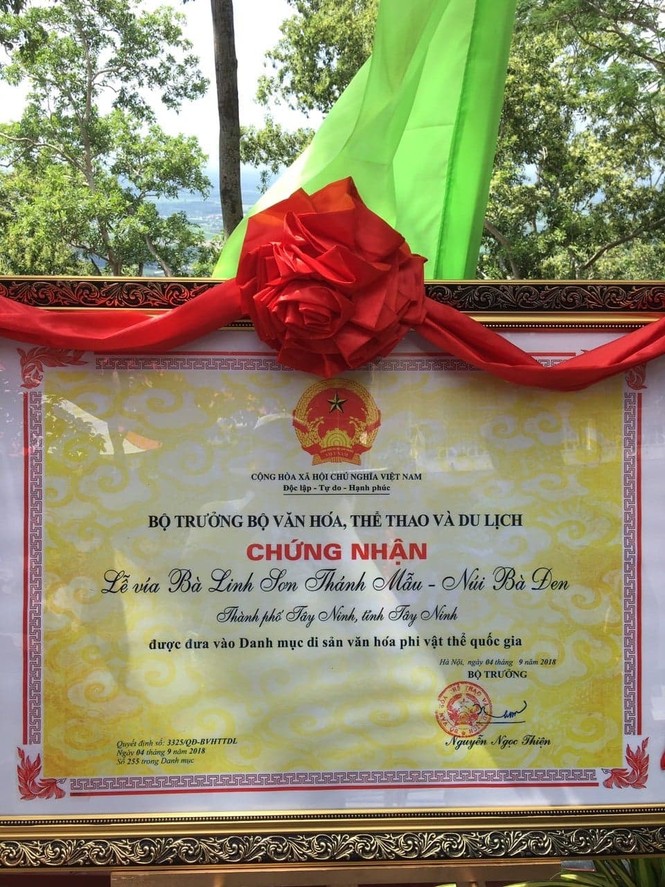 'Lễ vía Bà Linh Sơn Thánh Mẫu núi Bà Đen' là Di sản văn hóa phi vật thể quốc gia - ảnh 1