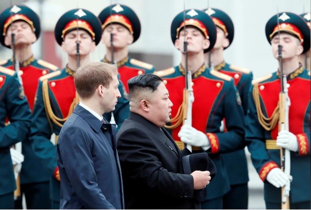 Hình ảnh ông Kim Jong Un được chào đón ở Vladivostok - ảnh 4