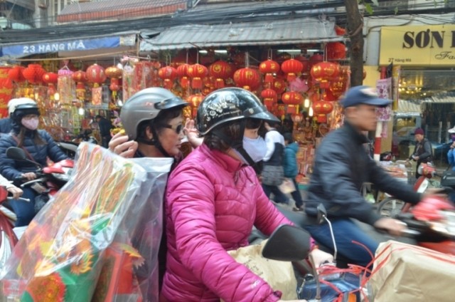 Hàng vàng mã ế ẩm trước lễ ông Công ông Táo - ảnh 5