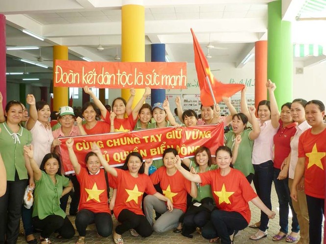 Xúc động hình ảnh học sinh xếp hình bản đồ Việt Nam - ảnh 5